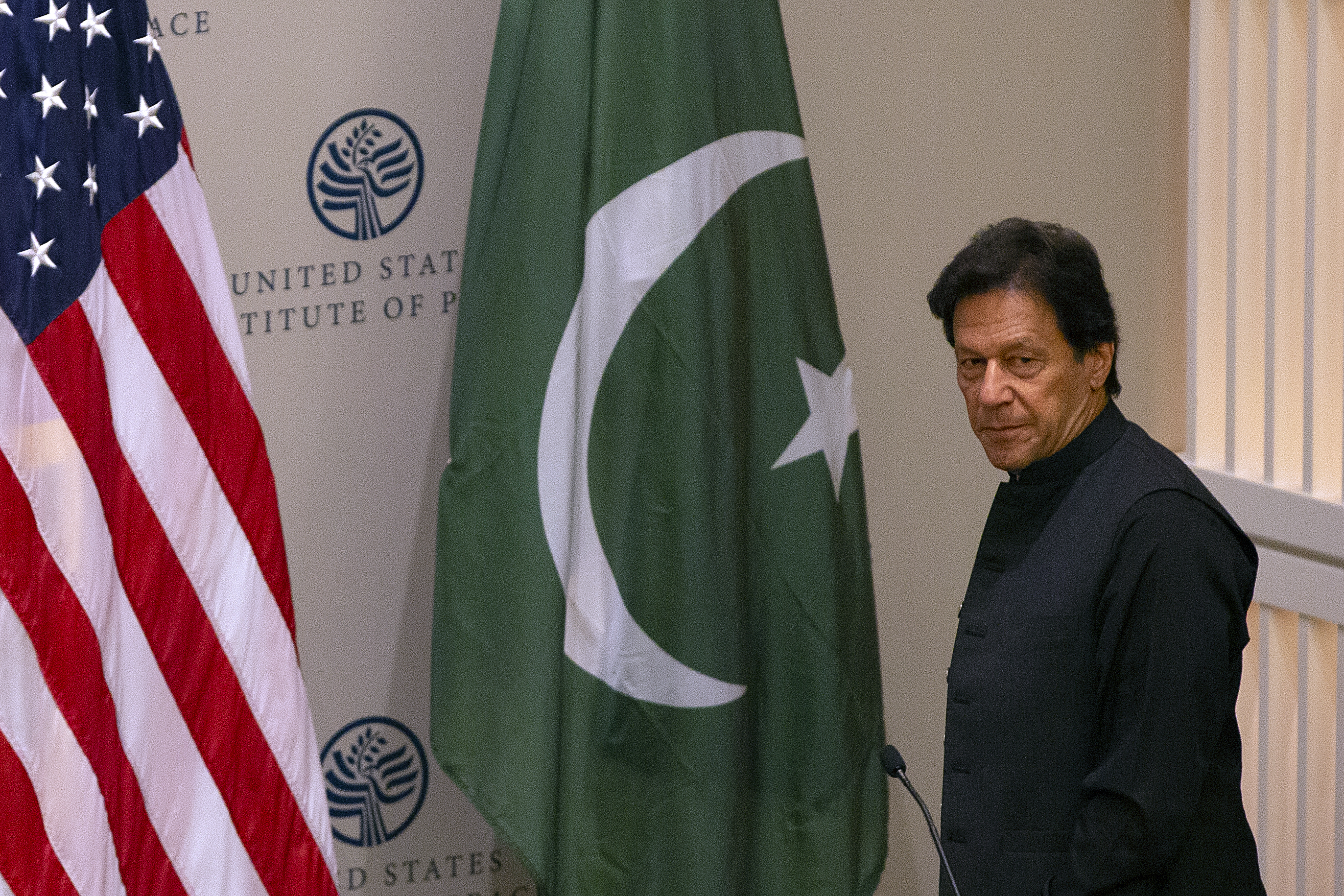 Pakistani PM meets Pompeo, addresses think tank on US visit